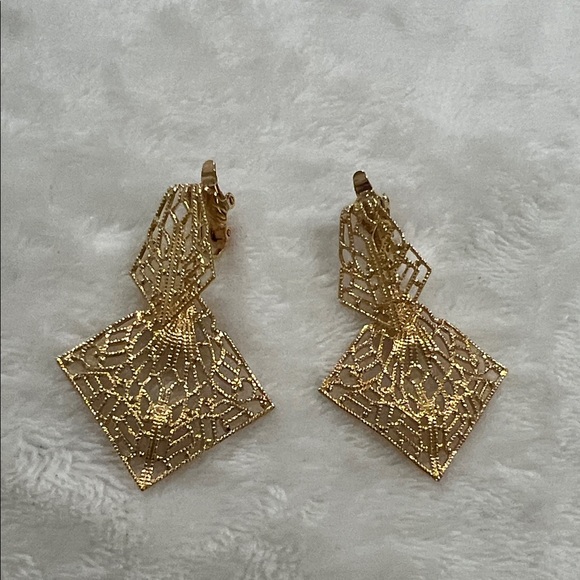 Trifari Gold Filigree Drop Earrings - Picture 4 of 8